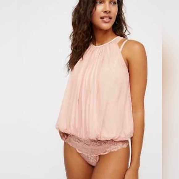 Hot As Hell Split The Seams Bodysuit - Picture 2 of 5